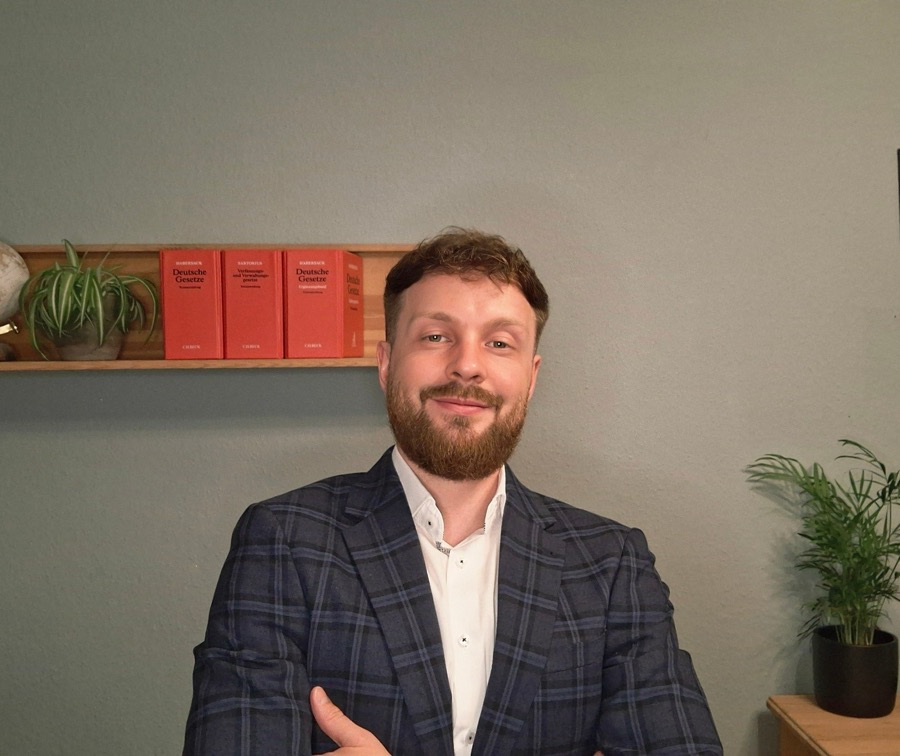 Wladislaw Carle · Wissenschaftlicher Mitarbeiter